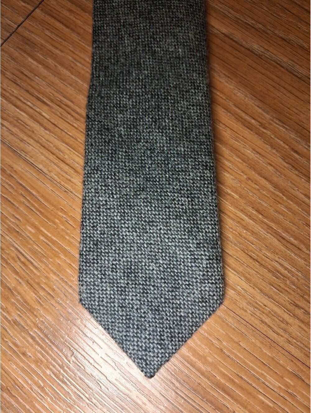 J Crew 100% Wool Tie Gray Knit Skinny Slim